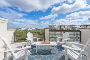 Emerald Paradise 2 blocks to Beach Rooftop Patio Pool Access Sleeps 10